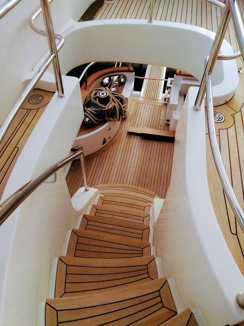 rénovation parquet yacht marseille