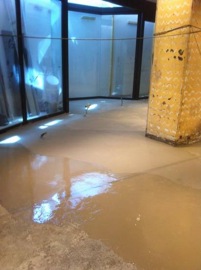 Pose d'un Parquet chêne pour l'enseigne QUICKSILVER à Marseille: