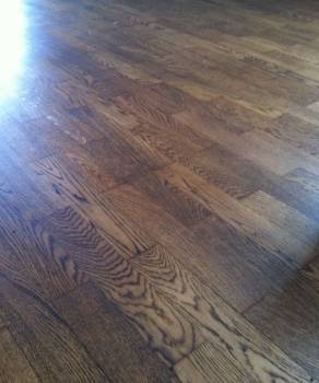 Foncé un parquet par la teinte sur Aix les Milles