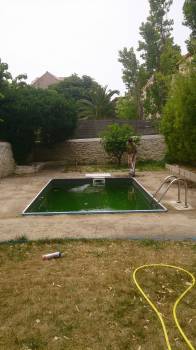 Pose terrasse sur pilotis et habillage jardinière