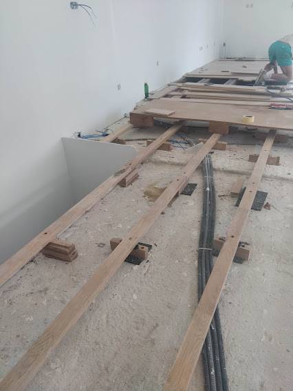 parquet massif sur lambourde marseille