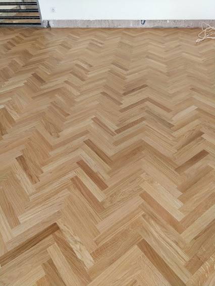 Parquet en Chêne Massif Français au Consulat Général des États-Unis à Marseille en 300x50x10mm