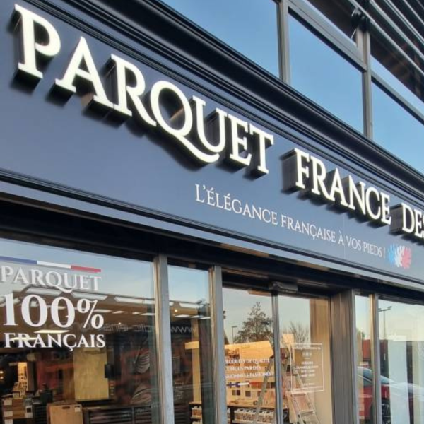 beau showroom boutique parquet